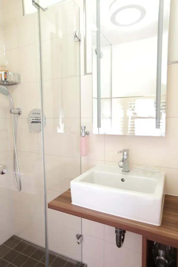 Hotel Peterhof - Urban Lifestyle Кемптен